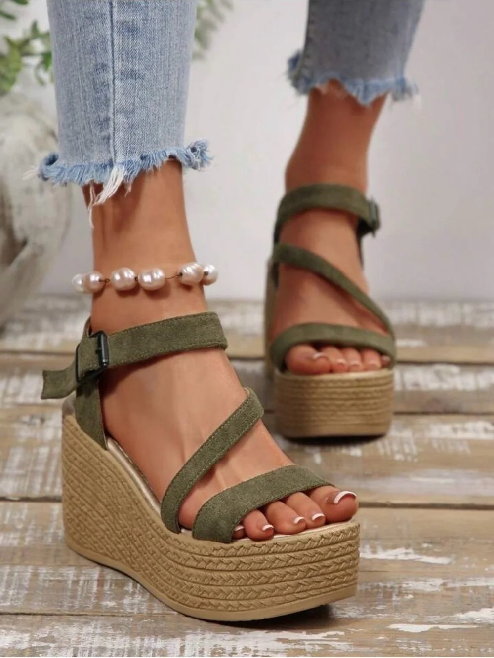 NEW Womens Olive Green Wedge Sandals